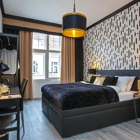 Golden Hotel