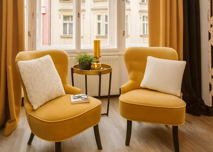 Golden Hotel