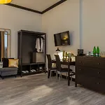 Golden Hotell 4*
