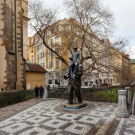 Golden 4* Prague