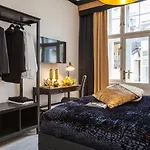 Golden Hotel 4*